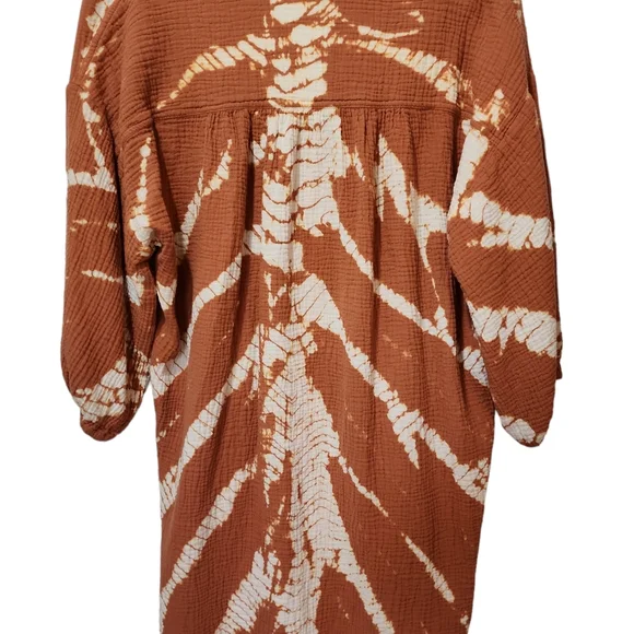 FFB NWOT Tunic Med tie dye brown and white 3/4 sleeve button up - Picture 8 of 8